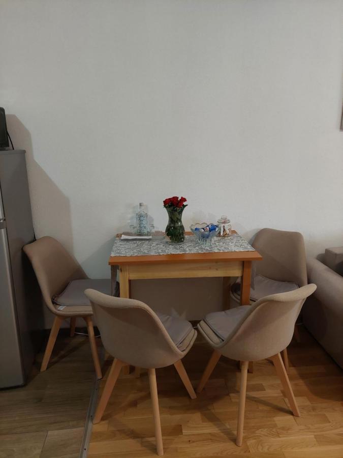 Apartament Ambrus Сигишоара Екстериор снимка